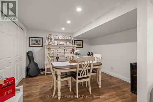2425 Preston Road, Cavan Monaghan (Cavan-Monaghan), ON - Indoor Photo Showing Dining Room