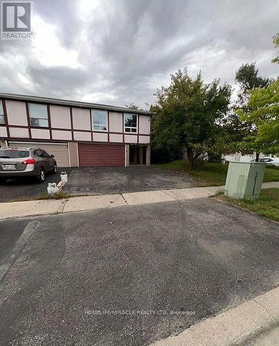 93 GREENBRIAR ROAD  Brampton, ON L6S 2A4