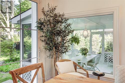 317 Gloucester Avenue, Oakville (Oo Old Oakville), ON - Indoor