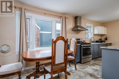 467 Stirling Avenue S, Kitchener, ON - Indoor