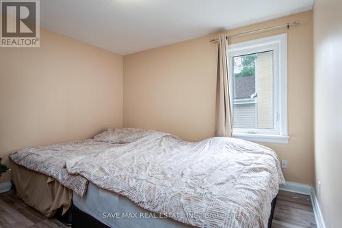 467 Stirling Avenue S, Kitchener, ON - Indoor Photo Showing Bedroom