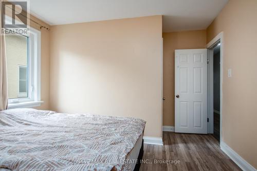 467 Stirling Avenue S, Kitchener, ON - Indoor Photo Showing Bedroom