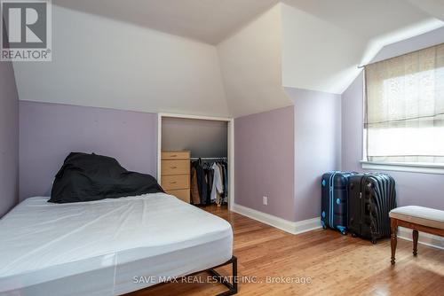 467 Stirling Avenue S, Kitchener, ON - Indoor Photo Showing Bedroom