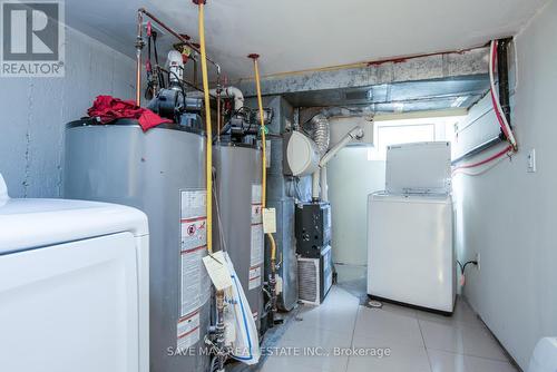467 Stirling Avenue S, Kitchener, ON - Indoor Photo Showing Laundry Room