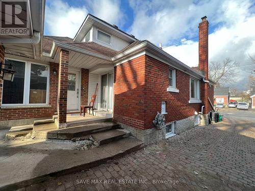 467 Stirling Avenue S, Kitchener, ON - Outdoor