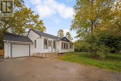 5 MEADOWVALE DRIVE  St. Catharines, ON L2N 3Z6