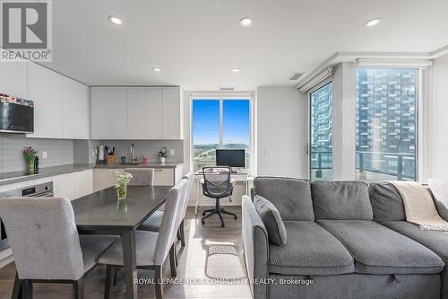 604 - 297 Oak Walk Drive, Oakville, ON - Indoor