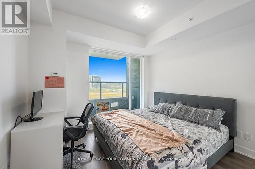 604 - 297 Oak Walk Drive, Oakville, ON - Indoor Photo Showing Bedroom