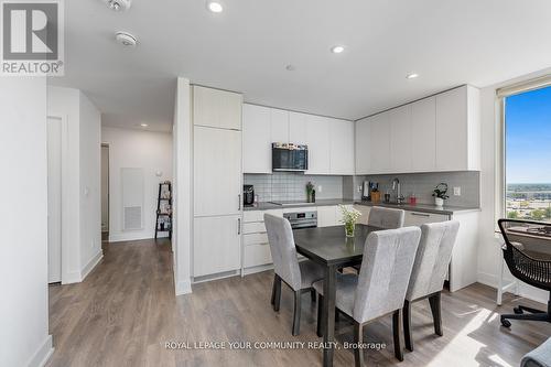 604 - 297 Oak Walk Drive, Oakville, ON - Indoor