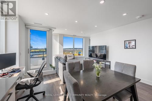 604 - 297 Oak Walk Drive, Oakville, ON - Indoor Photo Showing Dining Room