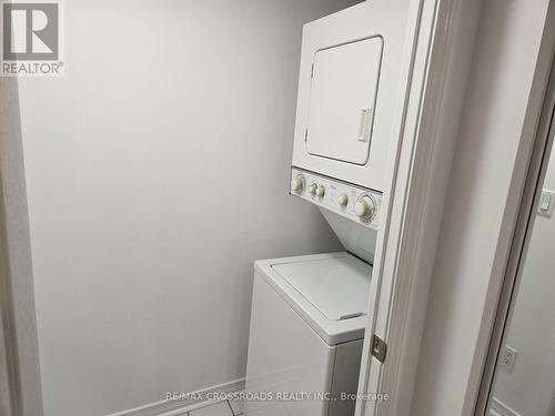 1512 - 509 Beecroft Road, Toronto, ON - Indoor Photo Showing Laundry Room