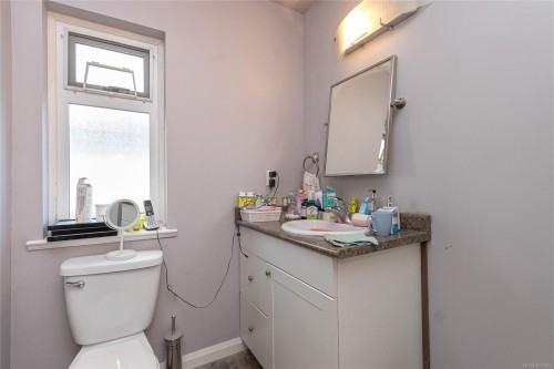 932 Bray Ave, Langford, BC 