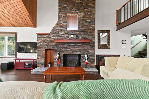 Salon - 200 Rue Des Loisirs, Entrelacs, QC - Indoor Photo Showing Living Room With Fireplace