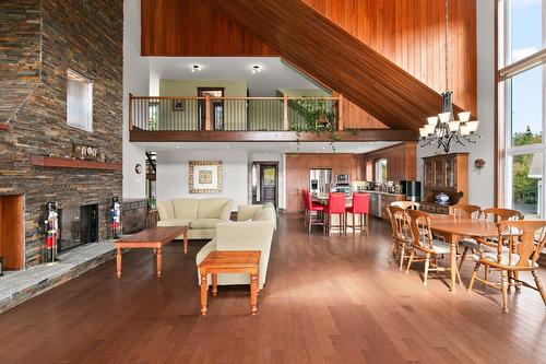 Vue d'ensemble - 200 Rue Des Loisirs, Entrelacs, QC - Indoor With Fireplace