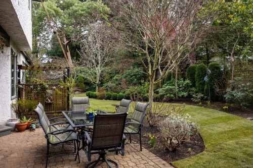 3913 Gibson Crt, Saanich, BC 