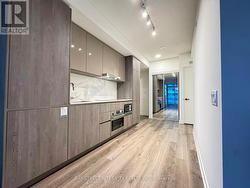 2601 - 8 INTERCHANGE WAY  Vaughan, ON L4K 0R2