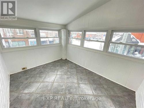 Upper - 229 Locke Street S, Hamilton, ON - Indoor Photo Showing Other Room