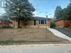 196 GLADSTONE AVENUE  London South, ON N5Z 3R9