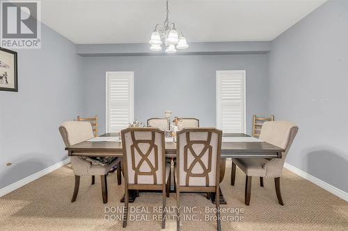 109 Showcase Drive, Hamilton, ON - Indoor Photo Showing Dining Room