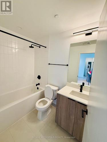 1608 - 2495 Eglinton Avenue W, Mississauga, ON - Indoor Photo Showing Bathroom