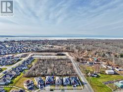 Aerial view of the property & neighbourhood - 