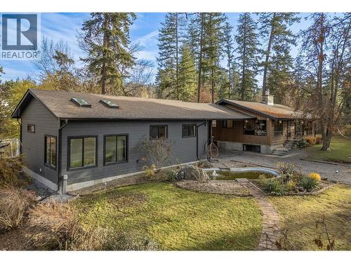 3153 Hall Road, Kelowna, BC - Outdoor