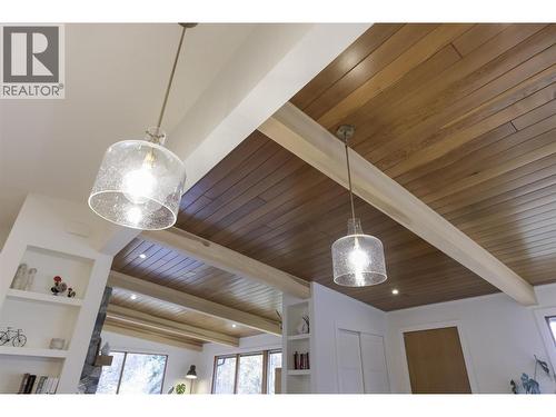 3153 Hall Road, Kelowna, BC - Indoor