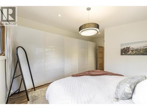 3153 Hall Road, Kelowna, BC - Indoor Photo Showing Bedroom
