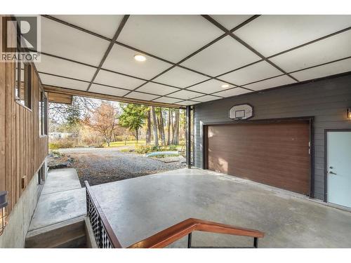 3153 Hall Road, Kelowna, BC - Indoor Photo Showing Other Room