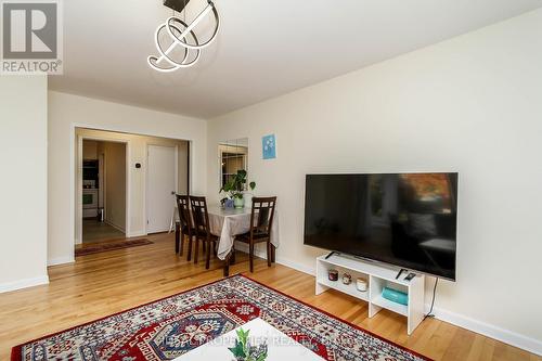 A - 2034 Saunderson Drive, Ottawa, ON - Indoor Photo Showing Living Room
