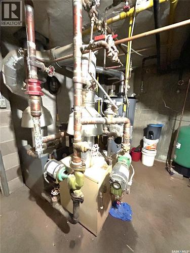 15 4Th Avenue, Maple Creek, SK - Indoor
