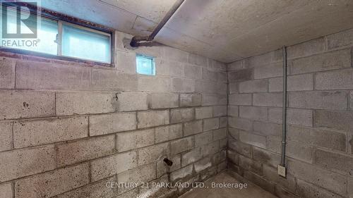 737 Manning Avenue, Toronto, ON - Indoor Photo Showing Bathroom