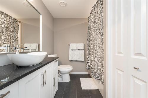 319 Tanager Trail, Winnipeg, MB - Indoor Photo Showing Bathroom