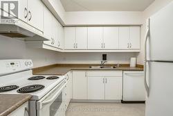 Club Room Kitchen - 