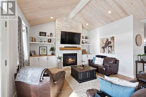 1644 Sugar Stick Drive, Cornwall, ON - Indoor Photo Showing Living Room With Fireplace