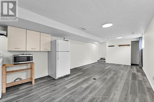 120 Jansen Avenue, Kitchener, ON - Indoor