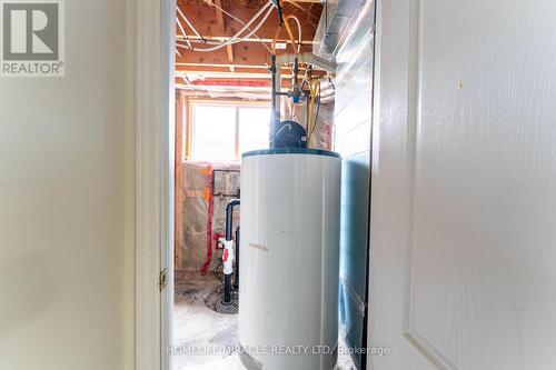 120 Jansen Avenue, Kitchener, ON - Indoor