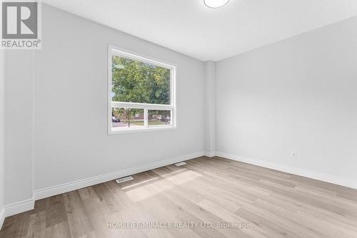 120 Jansen Avenue, Kitchener, ON - Indoor Photo Showing Other Room
