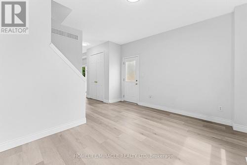 120 Jansen Avenue, Kitchener, ON - Indoor Photo Showing Other Room