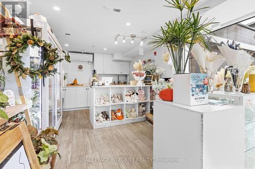 851 Bank Street, Ottawa, ON 