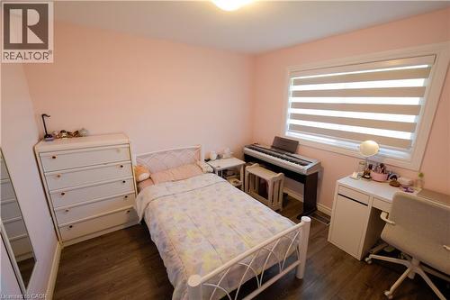 73 Larkspur Crescent, Kitchener, ON - Indoor Photo Showing Bedroom