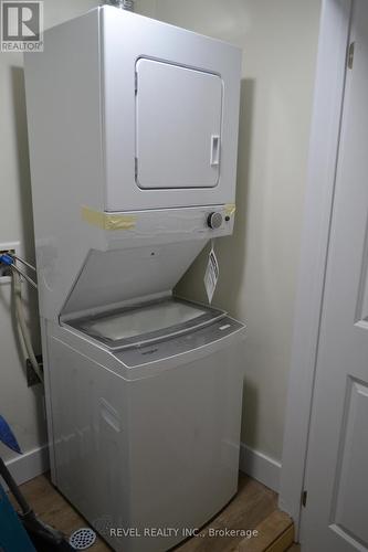 15 Cedar Brae Boulevard, Toronto, ON - Indoor Photo Showing Laundry Room