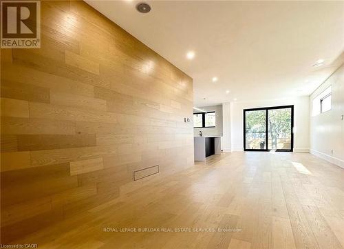 5427 Anthony Place, Burlington, ON - Indoor Photo Showing Other Room