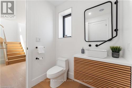 5427 Anthony Place, Burlington, ON - Indoor Photo Showing Bathroom
