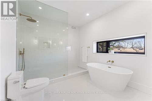 5427 Anthony Place, Burlington, ON - Indoor Photo Showing Bathroom