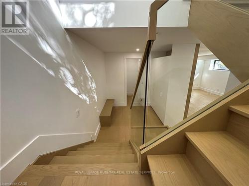 5427 Anthony Place, Burlington, ON - Indoor Photo Showing Other Room