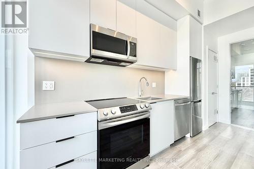 529 - 50 Power Street, Toronto, ON - Indoor Photo Showing Kitchen