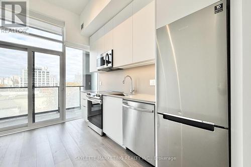 529 - 50 Power Street, Toronto, ON - Indoor Photo Showing Kitchen
