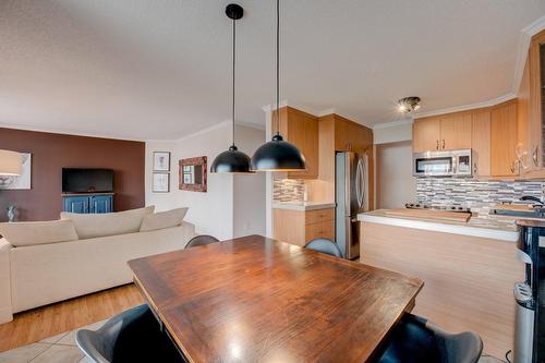 Salle à manger - 108-1610 Rue Mcnamara, Laval (Chomedey), QC - Indoor