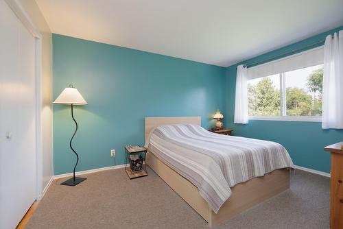 Primary bedroom - 165 Av. Sedgefield, Pointe-Claire, QC - Indoor Photo Showing Bedroom